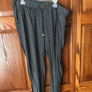 Old navy, parachute pants, fun b&w  print.